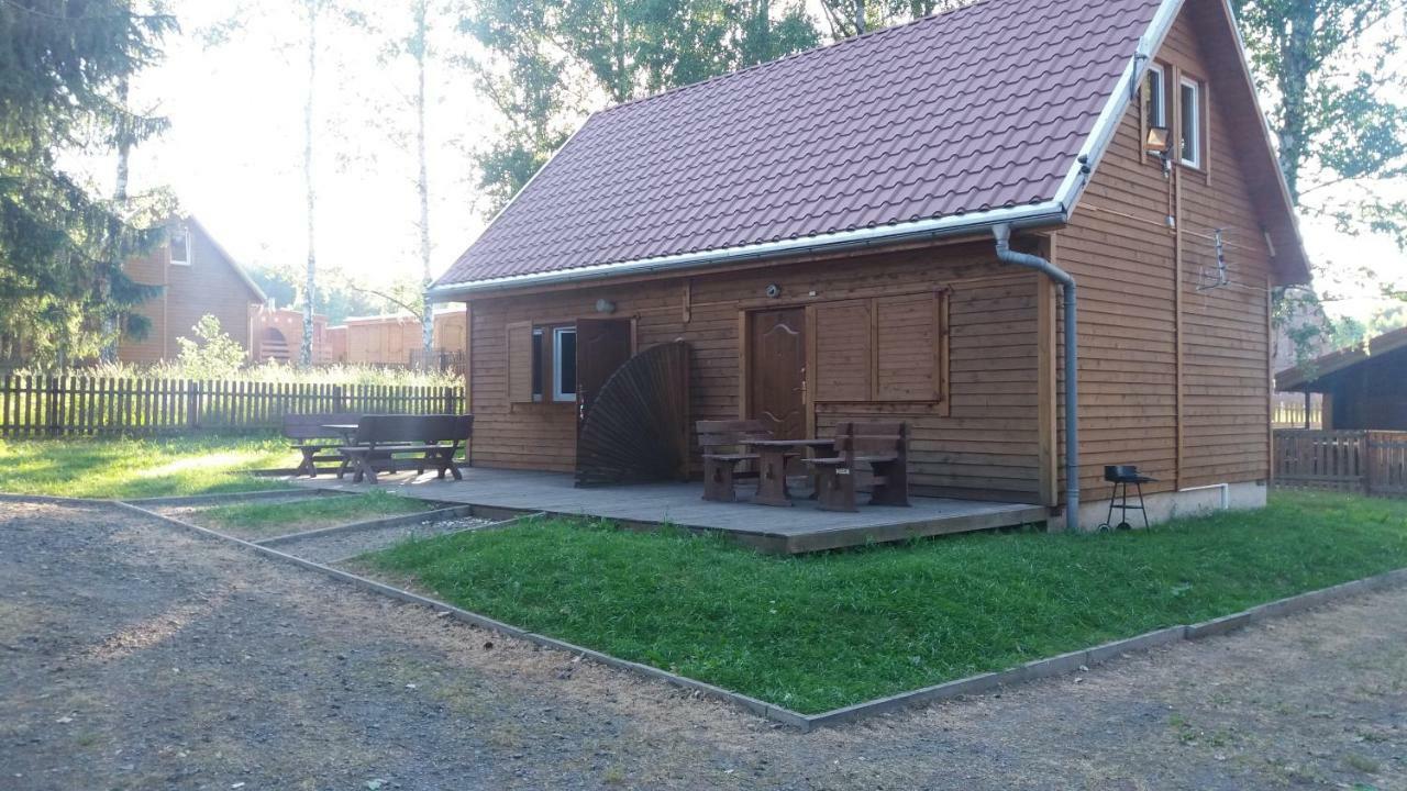 Domki Nad Jeziorem W Karlowicach Karlowice Exterior photo
